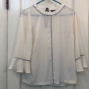 Banana Republic never worn blouse XS lite cream